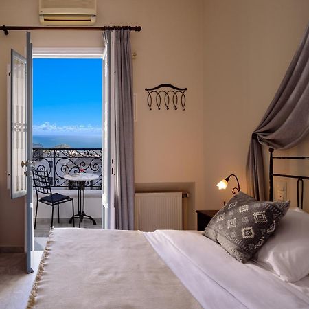 Ikio Concept Santorini Hotel Pýrgos Eksteriør billede